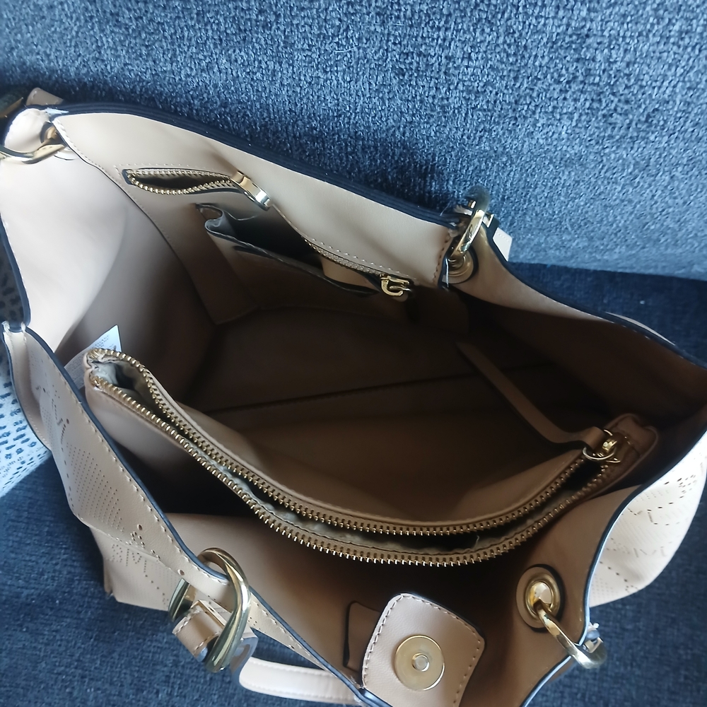 Steve Madden Beige Tote Bag - Picture 4 of 16
